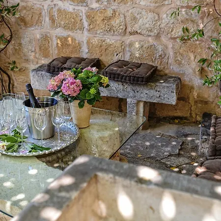 Heraclea House Vakantiehuis Hvar Town